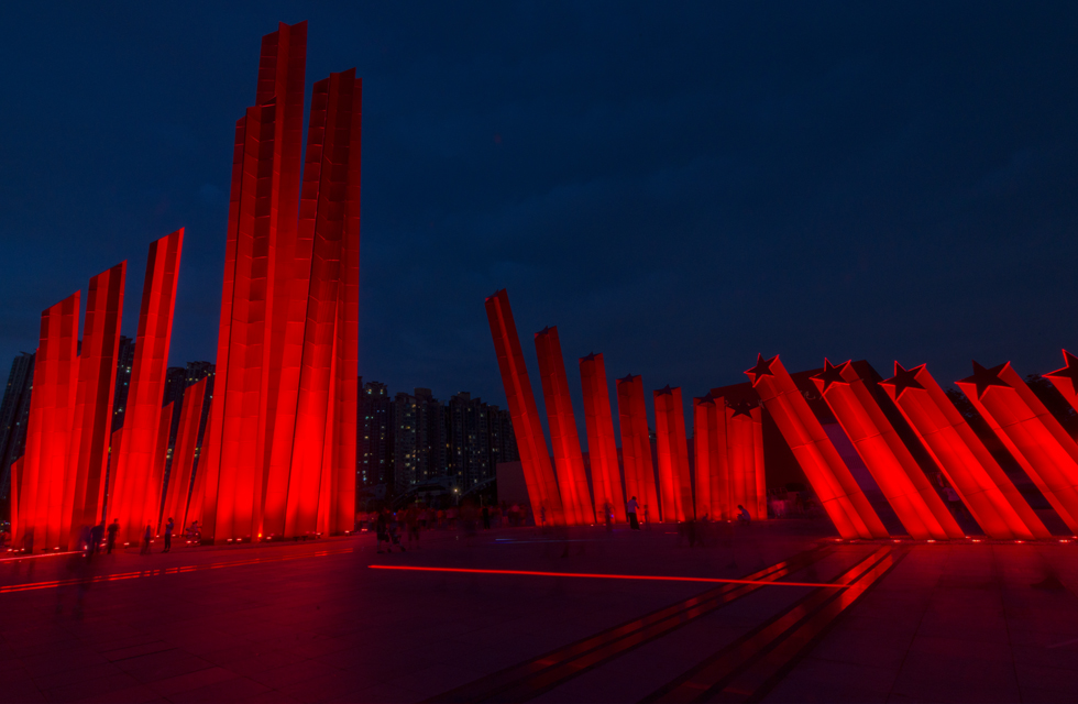 WAC is very honored to customize the FUEGO adjustable-angle underground lamp and the SHINE PRO series of floodlights using a mixed light distribution scheme for the Nanjing River Crossing Victory Memorial Hall. The good light emission effect and excellent light color rendering make this Chinese red building particularly eye-catching. It is like the most vital sunrise, like the sunset that captures the most gorgeous and charming light; and like a steaming raging fire; More like the blood of martyrs, it symbolizes warmth, light and hope. The two lamps also have excellent performance in anti-glare control. The underground lamps with adjustable angles also have excellent performance in anti-glare control. The underground lamps have adjustable light output to prevent overflow light; customized SHINE PRO floodlights , adopts W-Module patented module design and comes with a 30° light cut-off angle to ensure visual comfort. Outdoor projects are intricate and no small detail can be overlooked. WAC also carefully designed and polished the installation of lamps, starting from the details, showing humanized design in electrical, waterproof, heat dissipation protection and other aspects, reducing labor costs and failure points, and won unanimous praise from designers and owners. Nanjing River Crossing Victory Memorial Hall