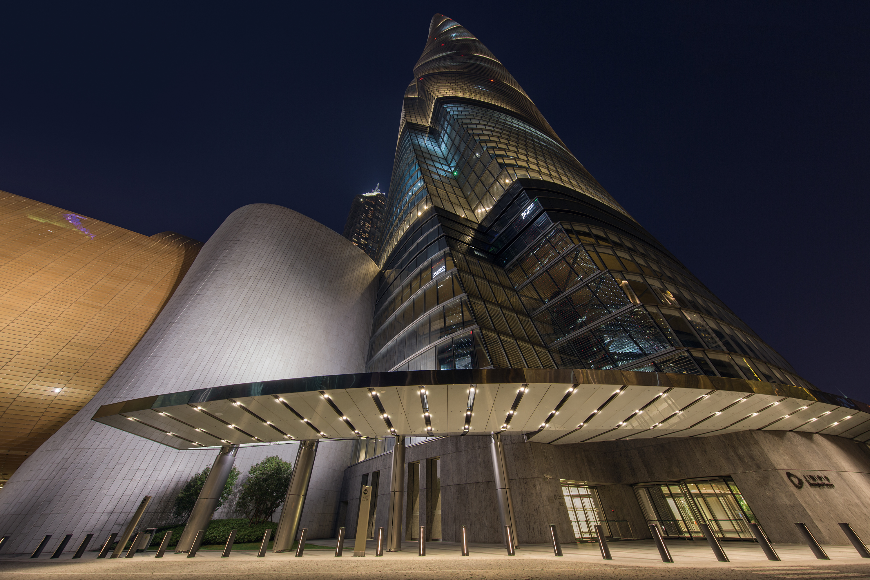 Shanghai Center
