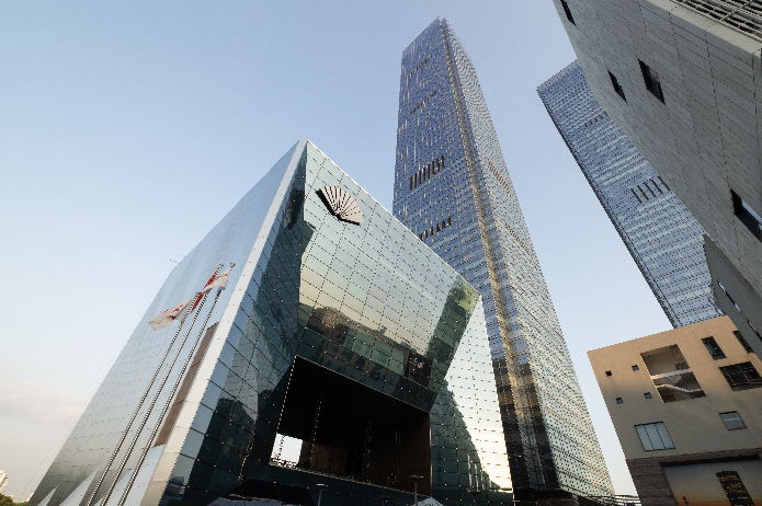 WAC |  illuminates Shenzhen Mandarin Oriental Hotel