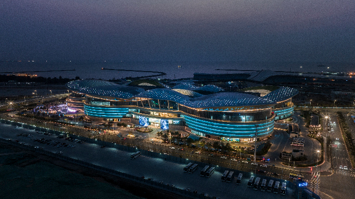 WAC |  illuminates Haikou International Duty-Free City